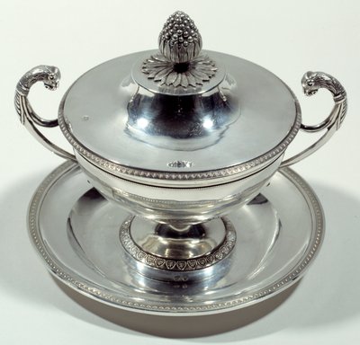 Coupe en argent avec sommet en forme de pomme de pin - Unknown artist
