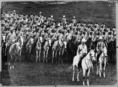 2e Régiment de Cavalerie légère de Madras en parade - Unknown photographer