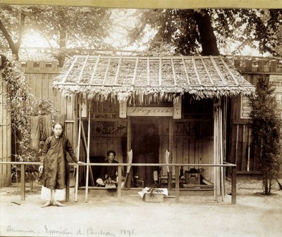Atelier de forgeron, Annam, c. 1895 - Unknown photographer