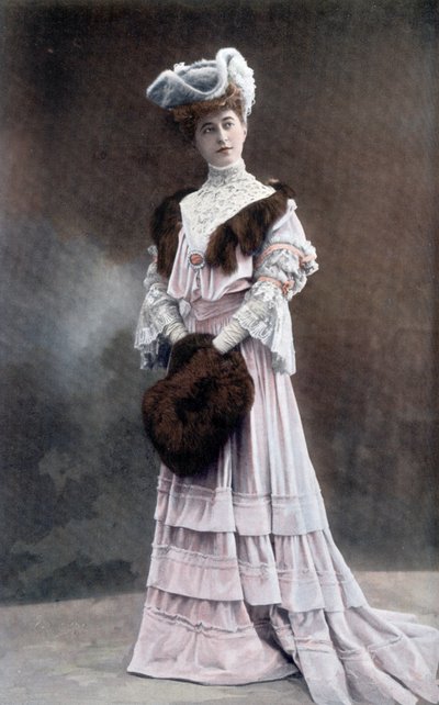 Comédienne française Gabrielle Dorziat (1880-1979) photo par Reutlinger du journal français "Le Théâtre" septembre 1905 - Unknown photographer