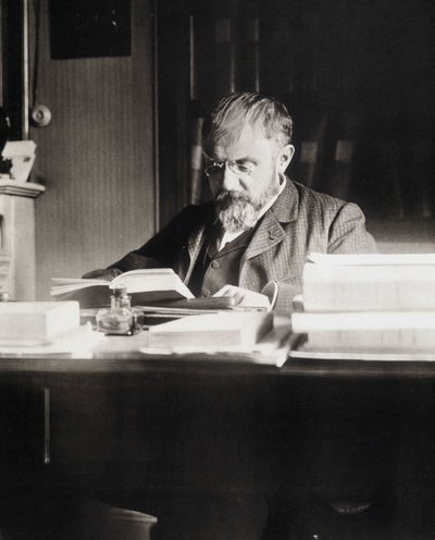 Henri Poincaré à sa table de travail - Bibl. de l
