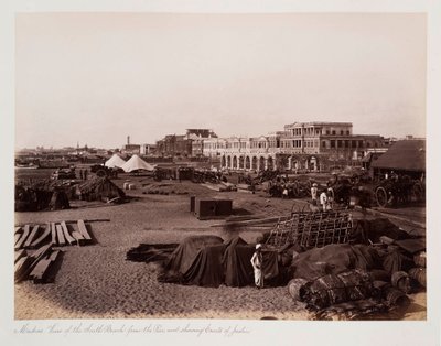 Vue de Madras de la plage sud depuis la jetée et montrant les Cours de Justice, c.1885 - Unknown photographer