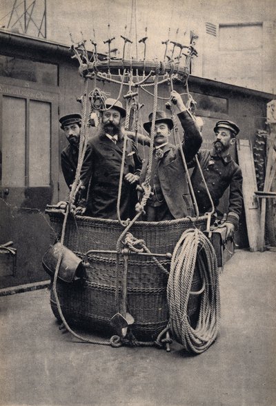 Mise en scène photographique avec une montgolfière. Photographie, fin du 19ème siècle, Paris. Coll. Selva. - Unknown photographer
