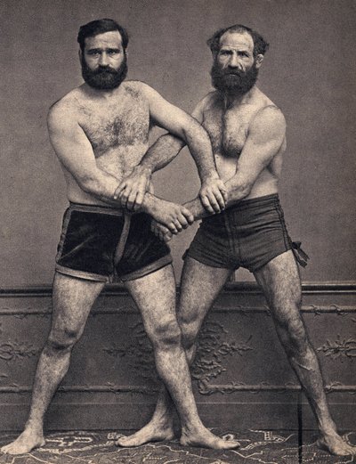 Portrait des frères Marseille en lutteur. Photographie, fin XIXe siècle, Paris. Coll. Selva. - Unknown photographer