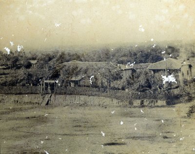 Bâtiment de la poste de Saigon vers 1863. - Unknown photographer