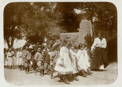 Promenade scolaire - Unknown photographer