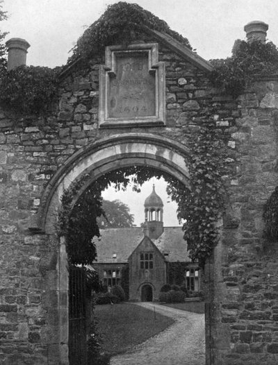 Blundells School, Tiverton, Devon, 1924-1926 - Valentine and Sons Publishing Co