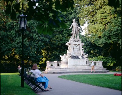Monument à Mozart, construit en 1896, Burggarten - Victor Tilgner