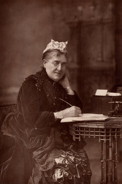 Elizabeth Lynn Linton (1822-1898) romancière, écrivaine, journaliste anglaise et championne des droits des femmes - W. and D. (after) Downey