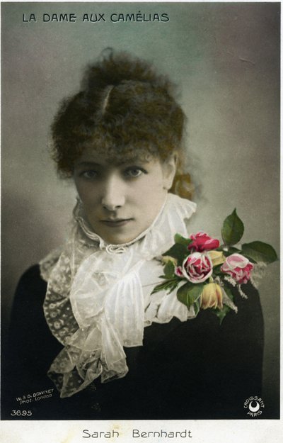 Henriette Rosine Bernard alias Sarah Bernhardt comme « La Dame aux camélias » par Alexandre Dumas fils - W. and D. Downey