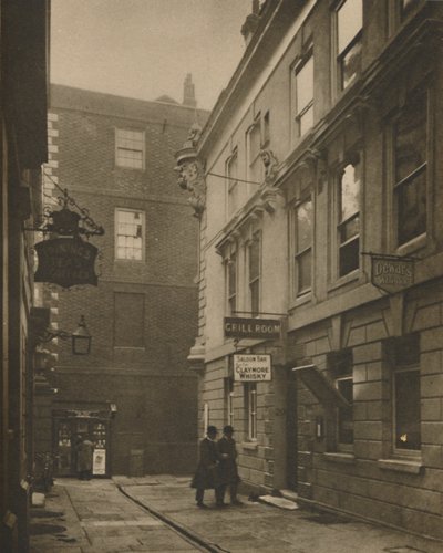 Dans Devereux Court, plein d