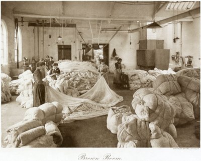 Salle brune, usine de dentelle Thomas Adams, Stoney Street, Nottingham, Nottinghamshire, 1914 - Waterlow Bros and Layton Ltd