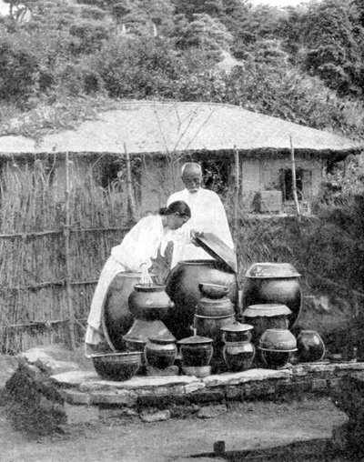 Habitants en robe blanche de Corée, 1936 - Wide World Photos