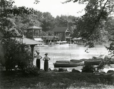 Central Park Boat House, c.1910-21 - William Davis Hassler