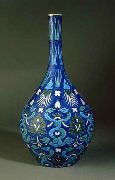 Vase bouteille, fabriqué par William de Morgan & Co., décoré par James ou John Hersey, Sand