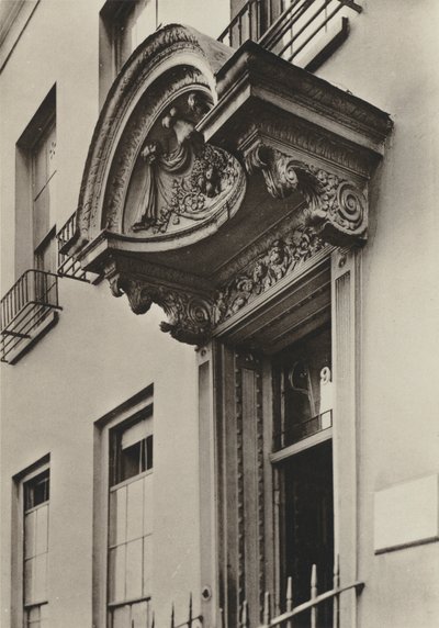 Porte, 9, Grosvenor Road, Londres (photo n/b) - William Galsworthy Davie