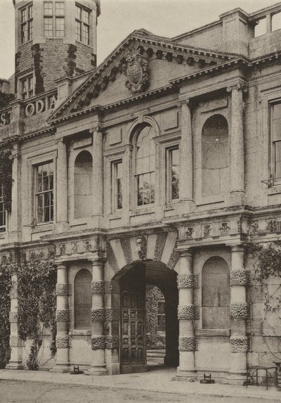 Porte, Le Portail, Château Ashby, Northants (photo n/b) - William Galsworthy Davie