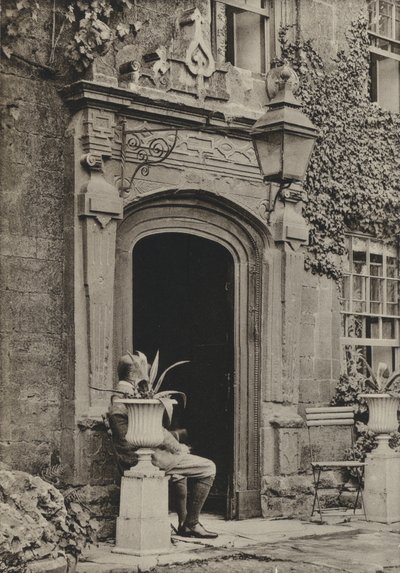 Porte, The Lygon Arms, Broadway, Worcestershire - William Galsworthy Davie