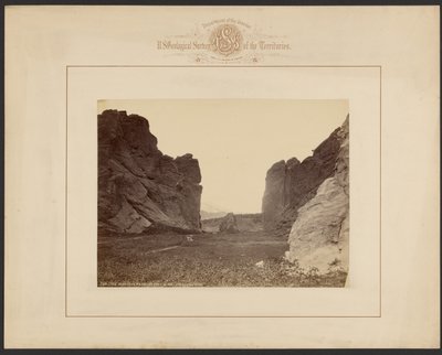 La belle porte -- Garden of the Gods, Colorado - William Henry Jackson