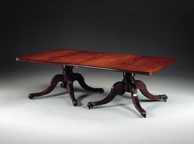 Table à manger à deux piédestaux George IV irlandaise, vers 1825 - Williams and Gibton (attr. to) Mack