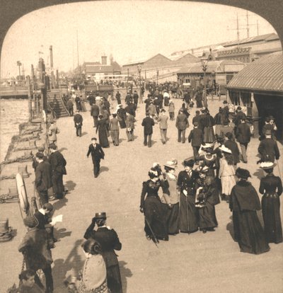 Le débarcadère des paquebots, Liverpool, Angleterre, 1901 - Works and Sun Sculpture Studios