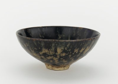 Bol à thé, province du Jiangxi, fin 13e-fin 14e siècle - Yuan Dynasty Chinese School