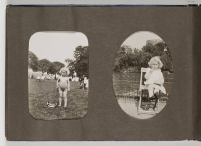 Album photo de famille du 20ème siècle - Frederick (attr. to) Barnard