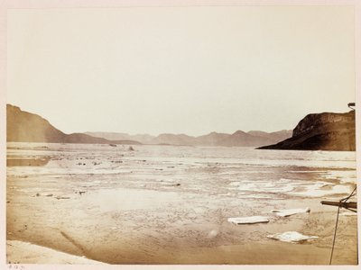 Expédition en Arctique (1875-1876) du capitaine George Nares (1831-1915) : Baie de Dobbin regardant vers le nord - Frederick (attr. to) Barnard