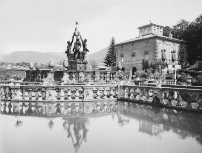 Fontaine principale à la Villa Lante à Bagnaia, en périphérie de Viterbo - Henry Charles Fehr