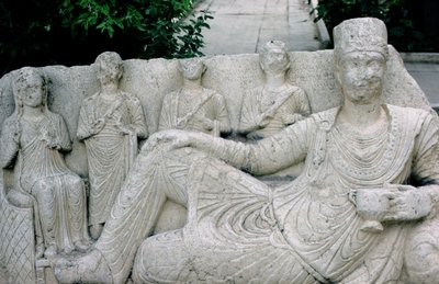 Relief représentant une famille palmyrienne, probablement c.10e-8e siècle av. J.-C. - Hippolyte Lalaise Devéria
