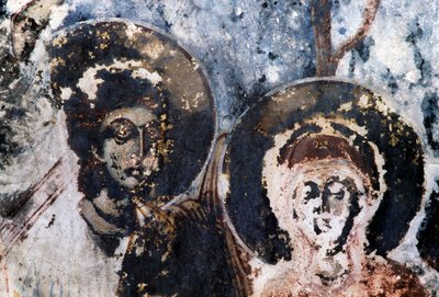 Saints, fresque endommagée dans l