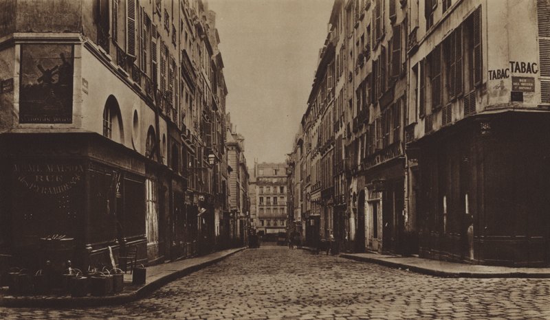 La rue des Moulins vers 1866, démolie pour le percement de l