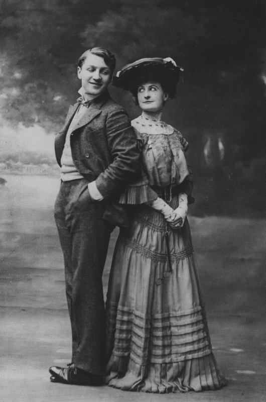 Sacha Guitry et Charlotte Lysès - (after) French Photographer
