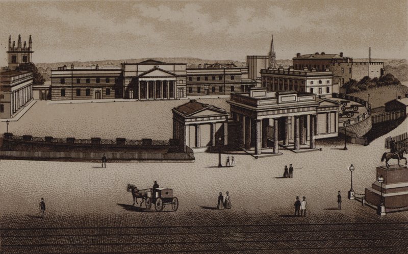 Le Château, Chester - English School
