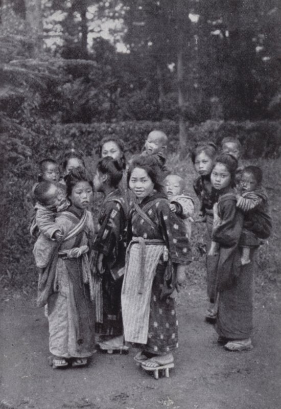 Grandes sœurs et petits frères - American Photographer (after)