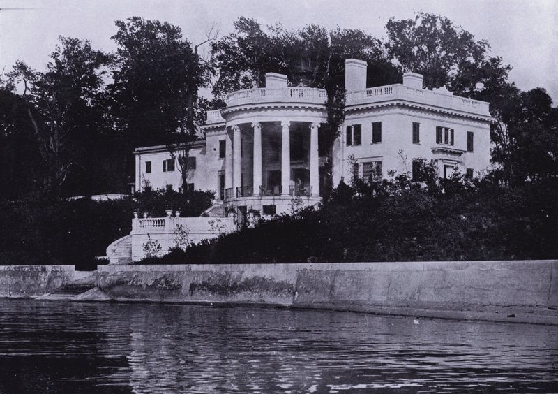 Gwinn, Front du lac - American Photographer (after)