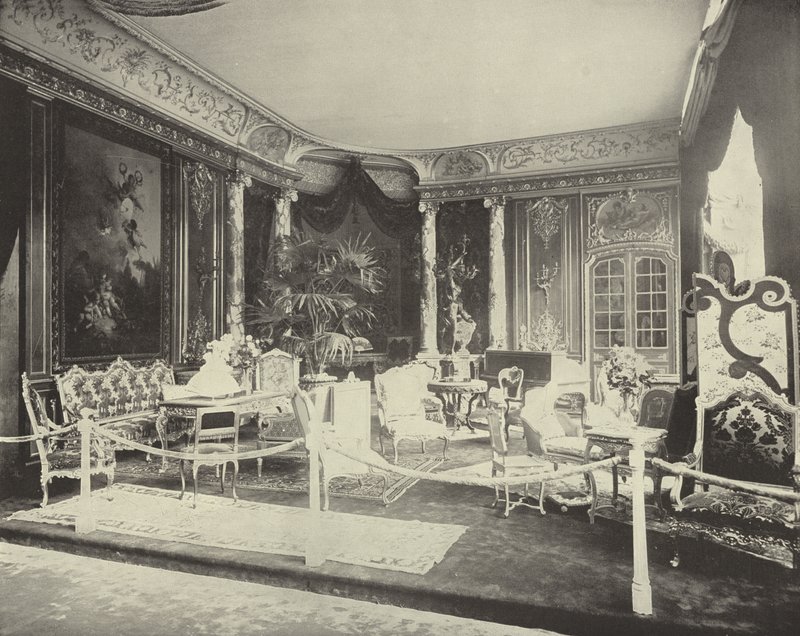 Une Exposition de Meubles Français - American Photographer
