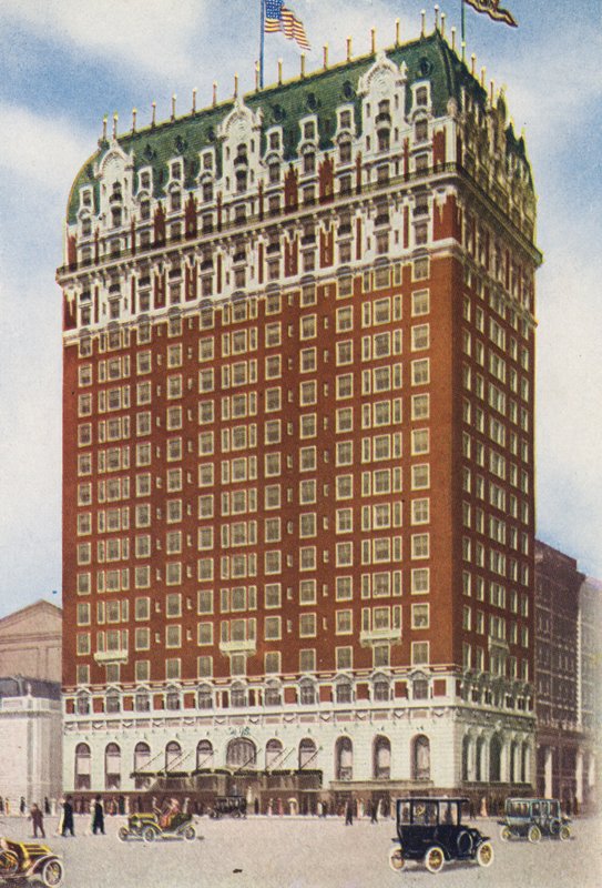 Chicago : "The Blackstone", Michigan Avenue et Hubbard Court (photo couleur) - American Photographer