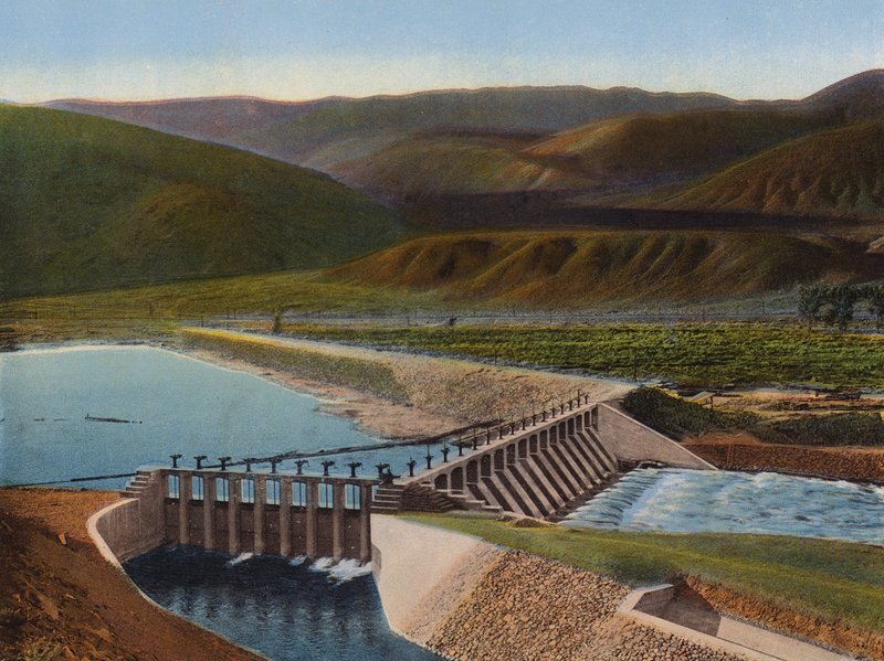 Barrage de la rivière Truckee, Nevada (photo couleur) - American Photographer
