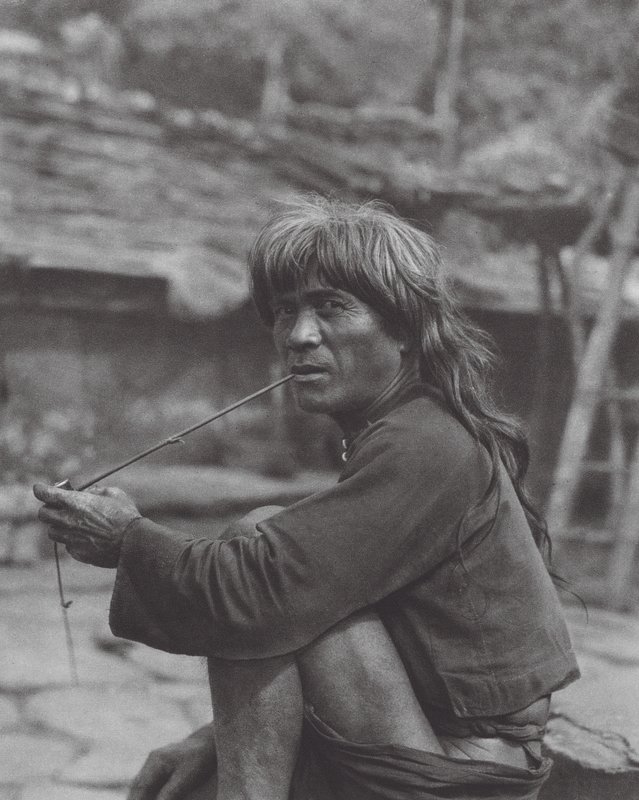 Japon : Chef de la tribu Paiwan à Raisha - Axel von Graefe