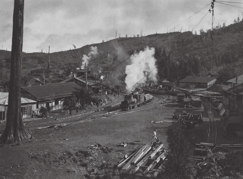 Japon : Numanohira, transport de bois - Axel von Graefe