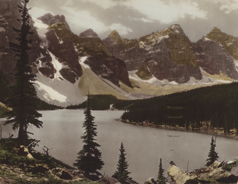 Lac Moraine et Vallée des Dix Pics - Byron Hill Harmon