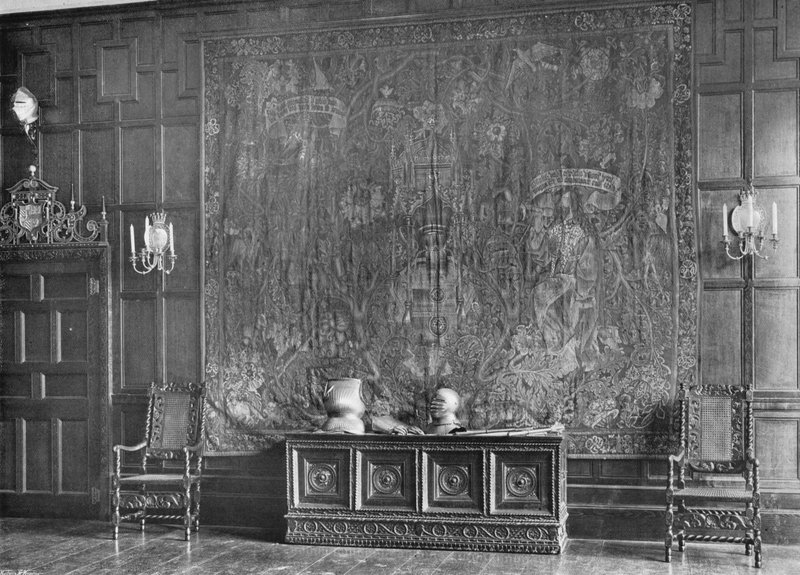 Côté est du salon - Charles Latham