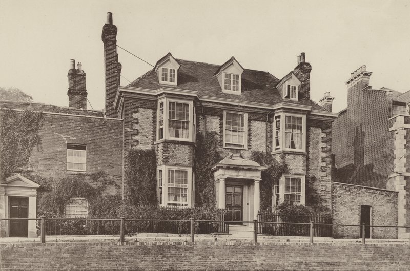 Maison sur la Parade, Arundel, Sussex - Charles Latham