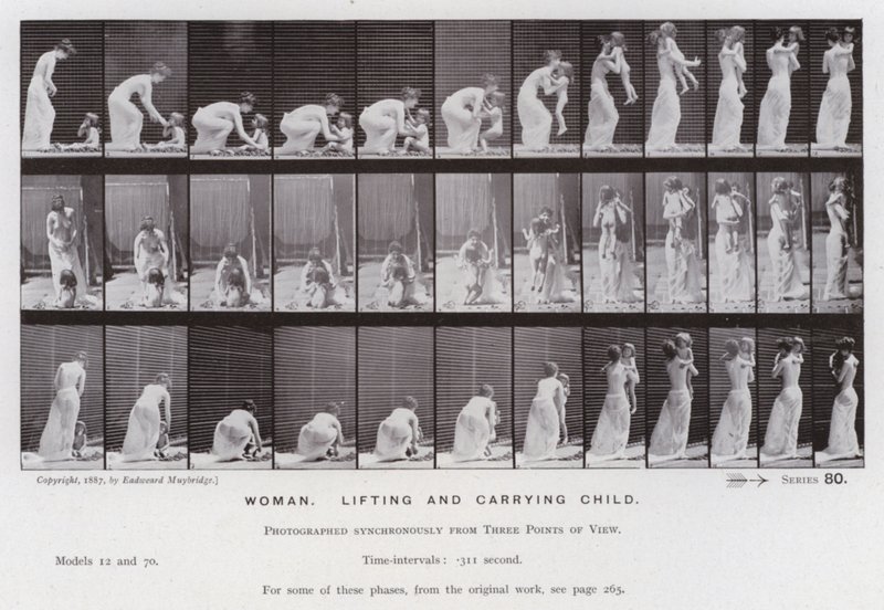 La figure humaine en mouvement : Femme soulevant et portant un enfant - Eadweard Muybridge