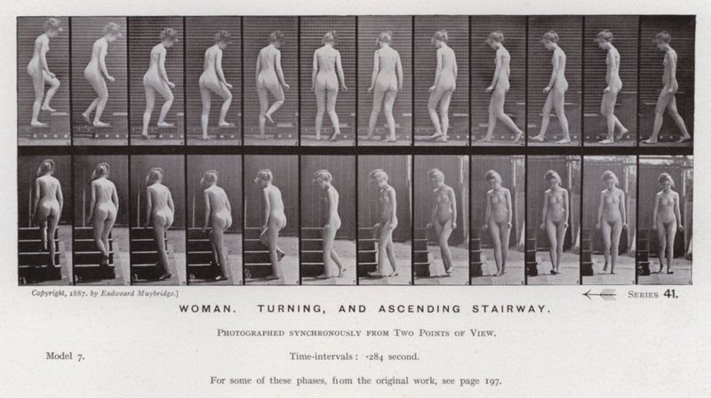 La figure humaine en mouvement : Femme, tournant et montant un escalier (photo n/b) - Eadweard Muybridge