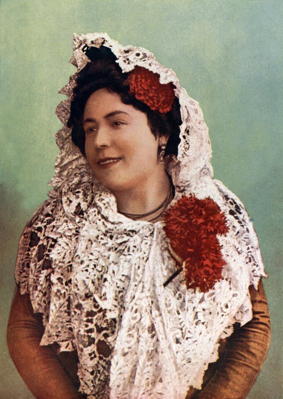 Femme andalouse (photo couleur) - English Photographer