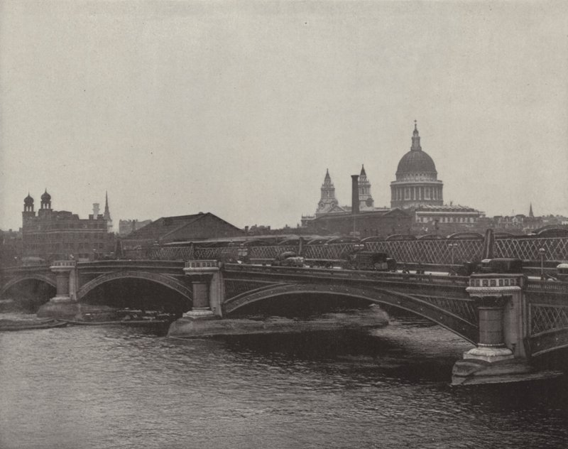 Pont Blackfriars (photo n/b) - English Photographer