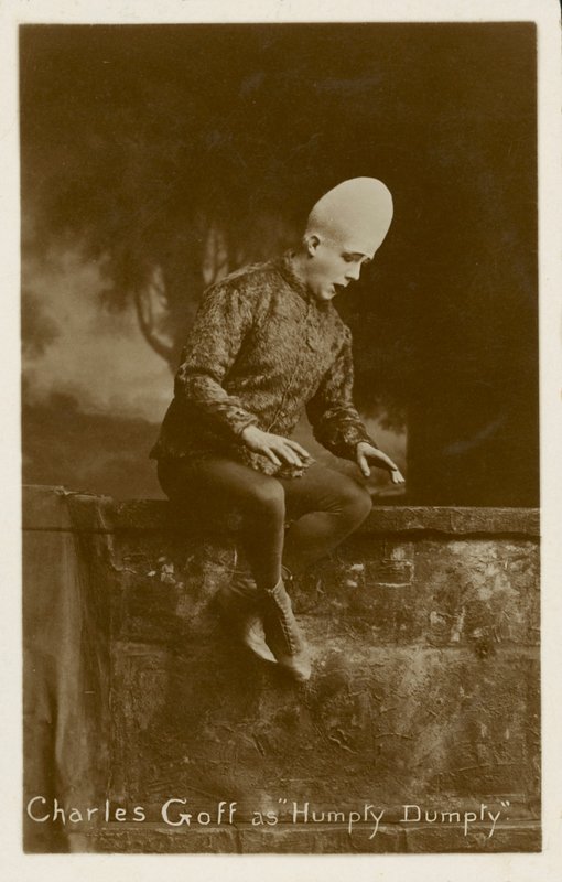 Charles Goff en Humpty Dumpty - English Photographer