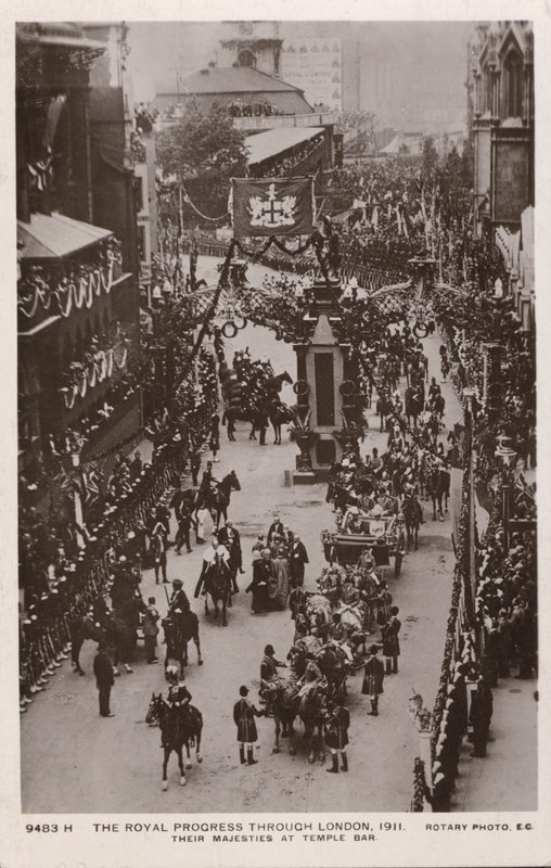 Procession du couronnement du roi George V et de la reine, Temple Bar, Londres - English Photographer